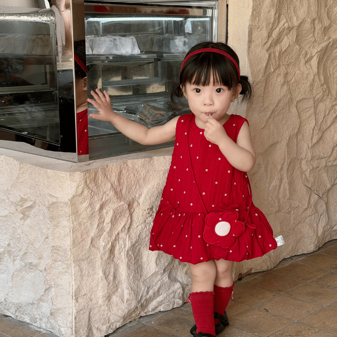 Rosebud Glow Sleeveless Dress