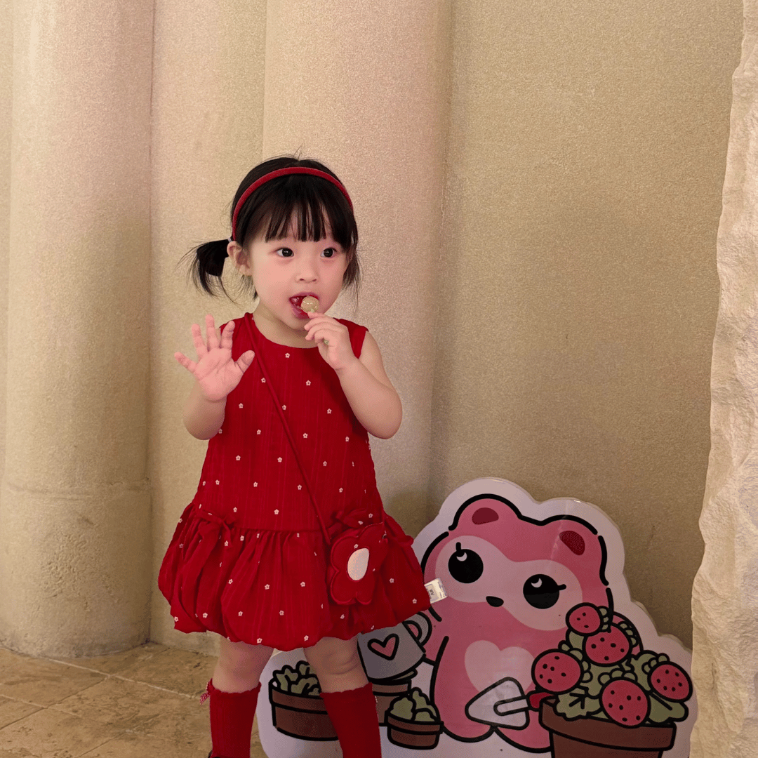 Rosebud Glow Sleeveless Dress
